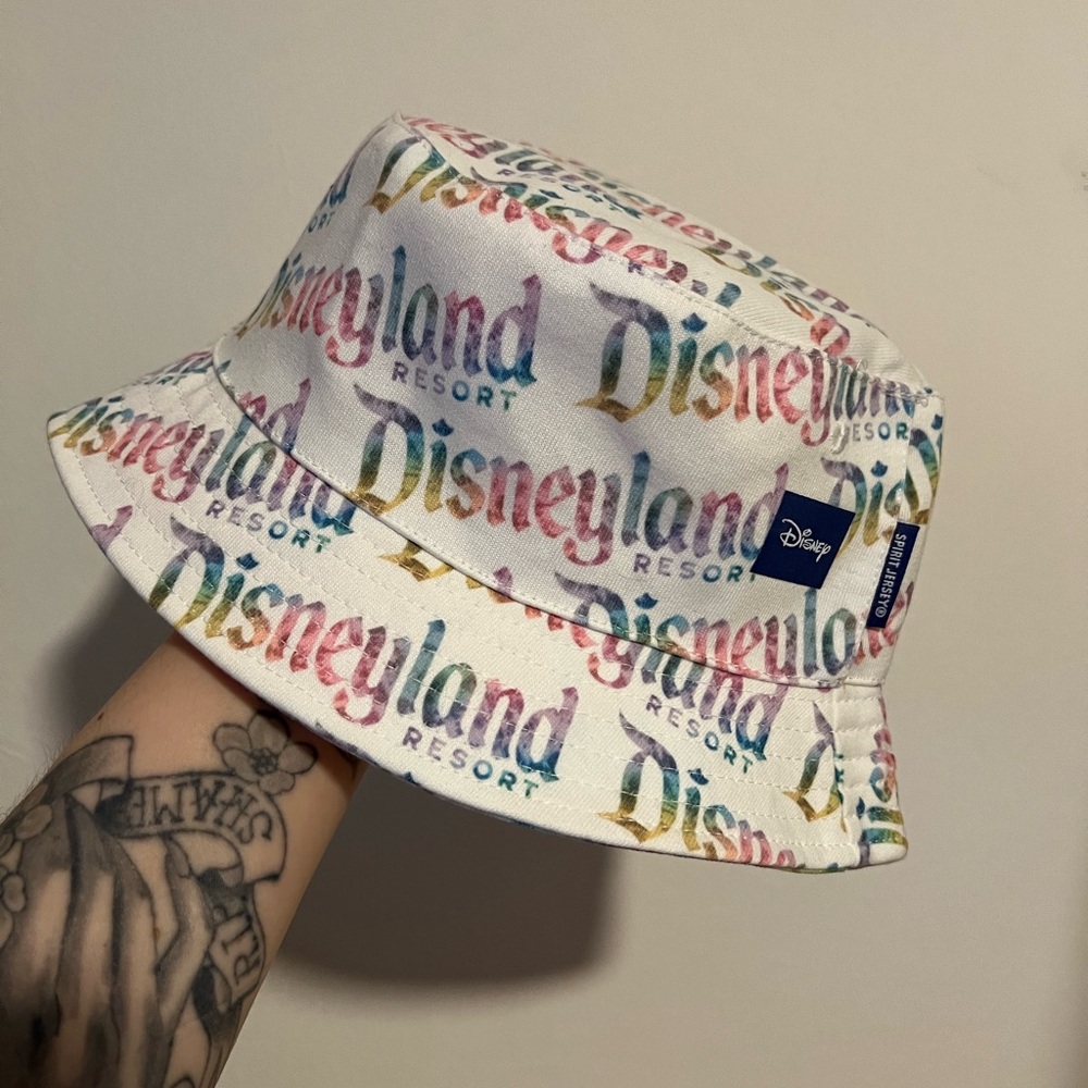 BNWT - Reversible Disneyland bucket hat!
